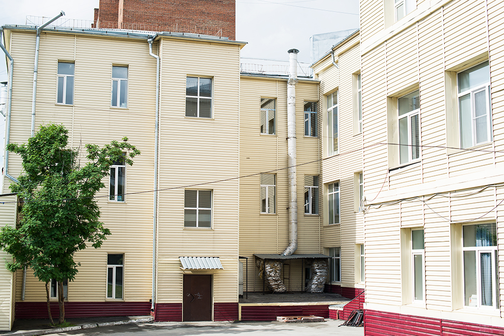 Школа на Бориса Богаткова Школа на Бориса Богаткова