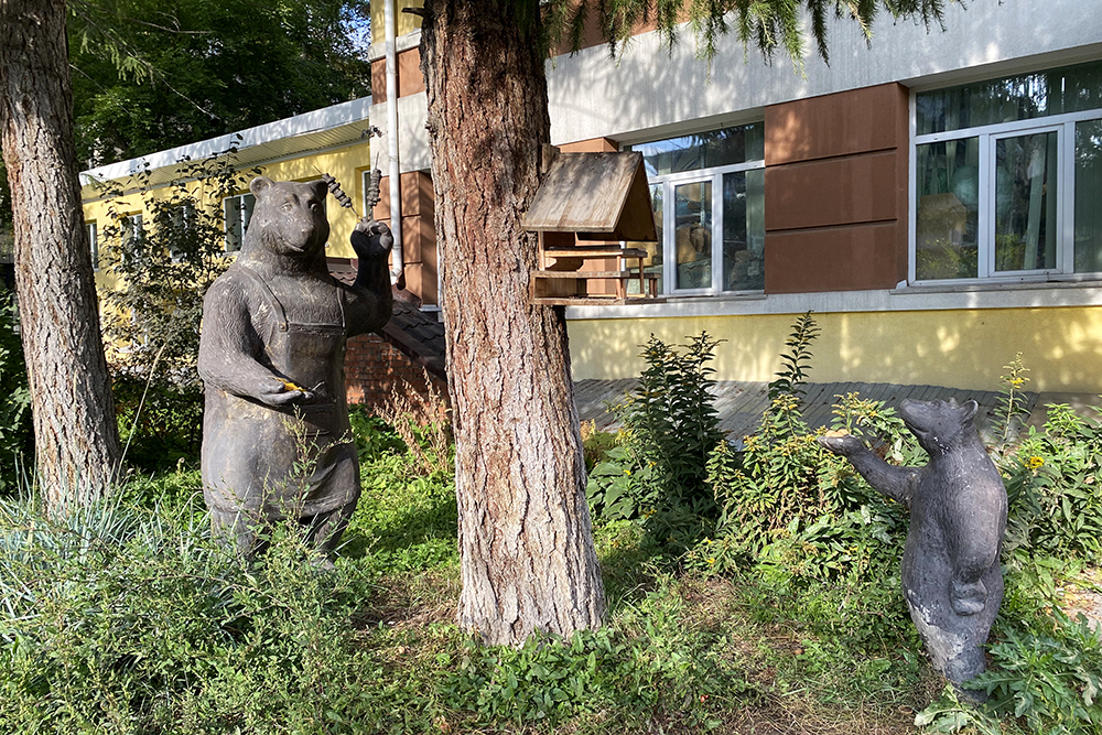 Медведи на улице Ползунова Медведи на улице Ползунова