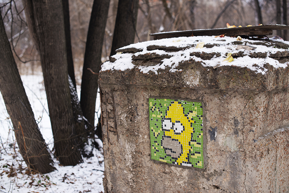 Пиксельные мозаики в районе городского аэропорта